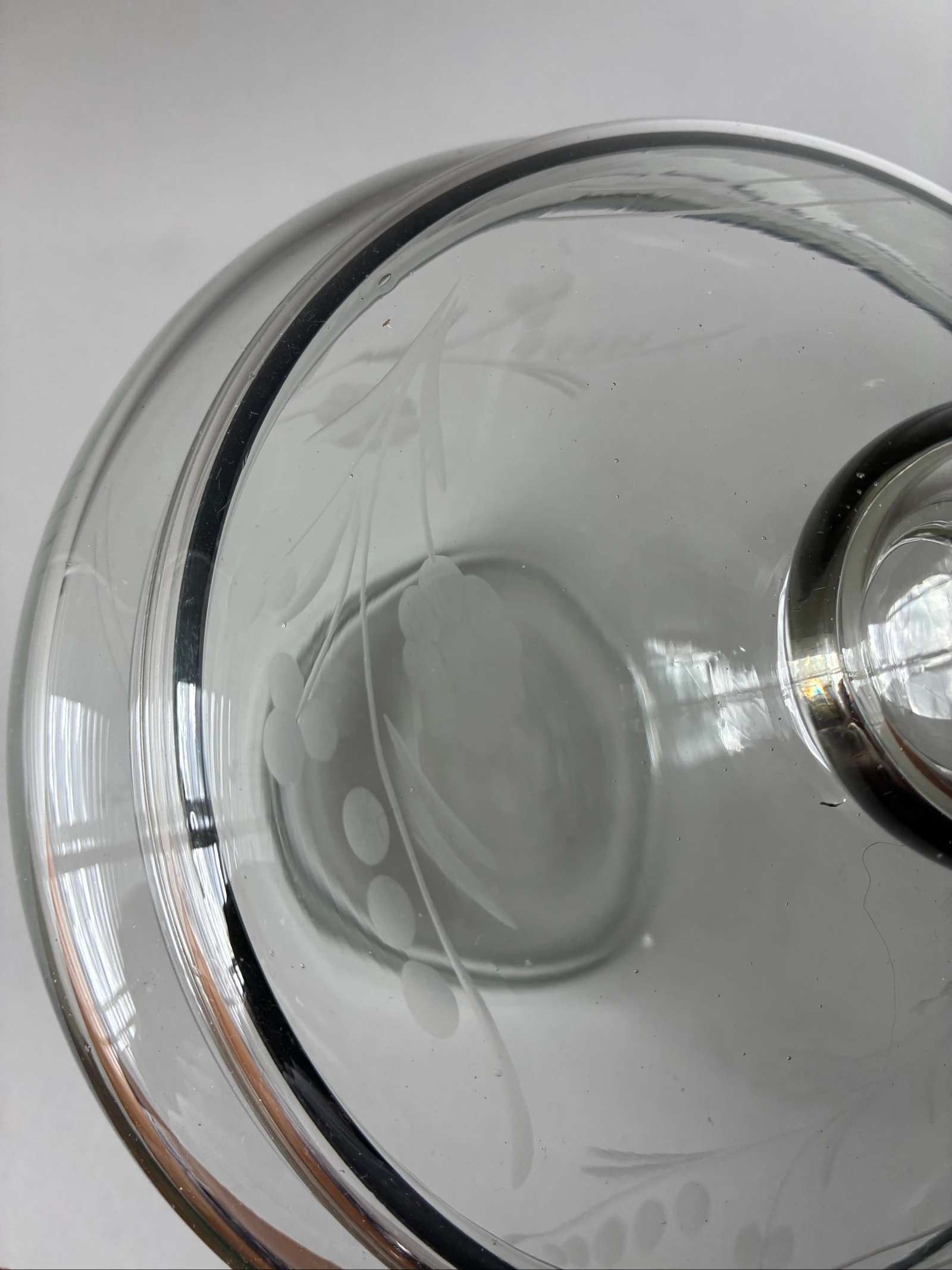 Vintage glass candy jar with lid – photo 3